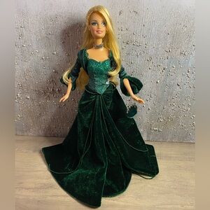 2004 Holiday Barbie